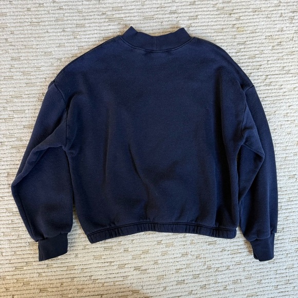 Old Navy Dark Blue Mock-Neck Cinched-Hem Graphic Sweatshirt for Girls M (8) - Picture 6 of 6